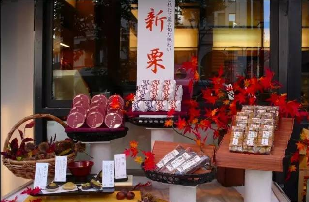 按季節(jié)為主題進(jìn)行陳列