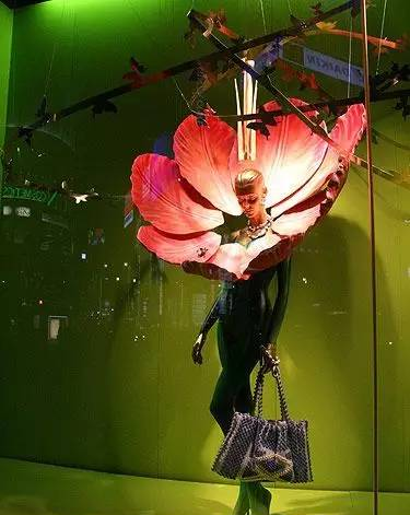 包店的春季櫥窗