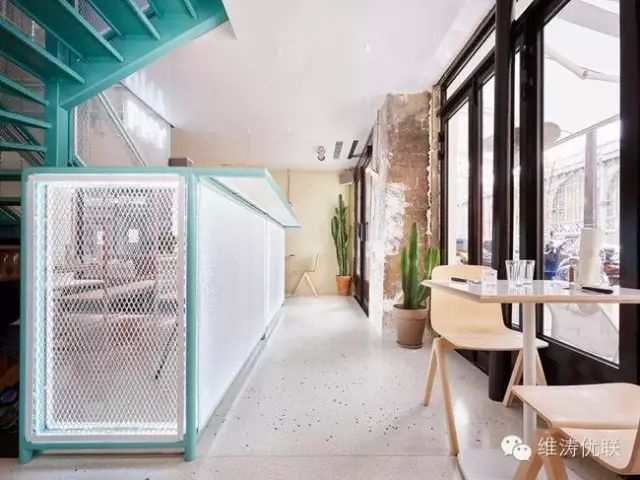 一家巴黎的漢堡店