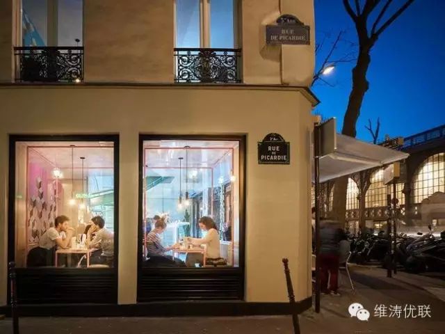 一家巴黎的漢堡店
