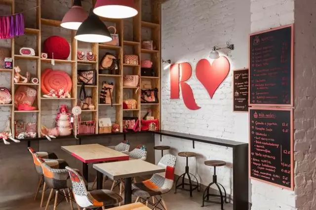 Rozove波茲南紅粉佳人咖啡廳