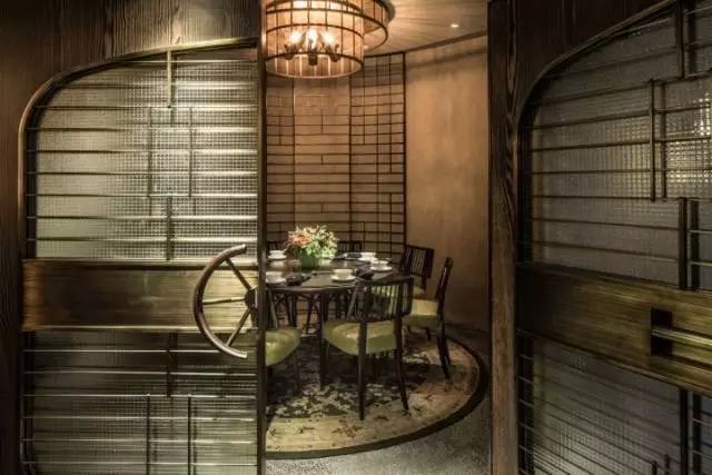 香港Mott 32餐廳空間設(shè)計