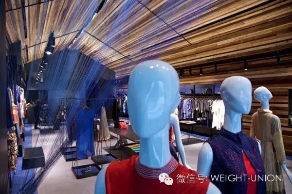 印度古爾岡高端時尚女裝店面設(shè)計